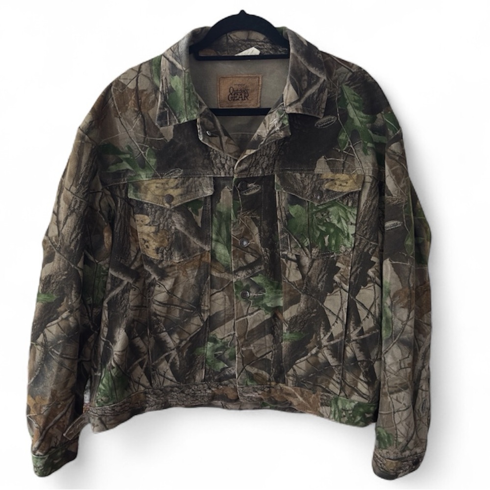 XL Vintage Wrangler Outdoor Gear Denim Jacket in Realtree Hardwoods Camouflage